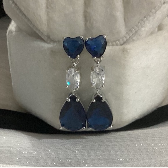 Huitan Jewelry - 💙 White & Blue Sapphire Heart Drop Earrings